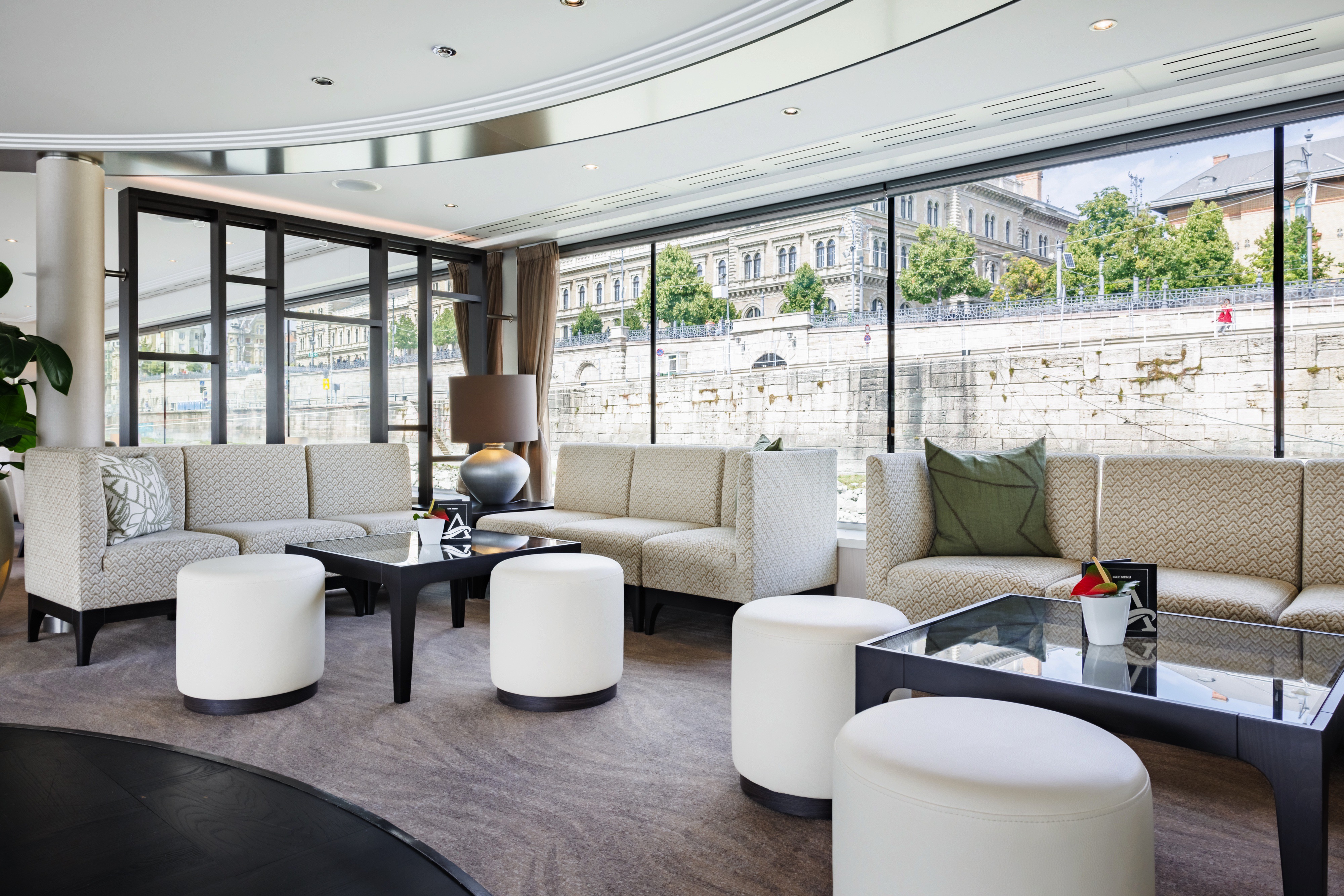 Avalon Impression - Panorama Lounge
